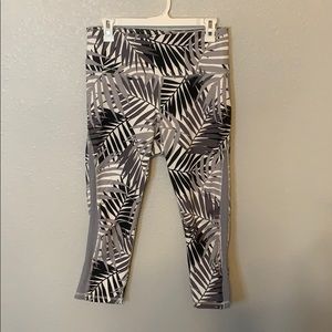 Old Navy Crop Yoga Pants